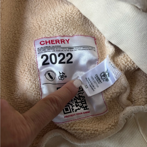 Cherry LA Logo Printed Sweatshirt - Picture 7 of 10